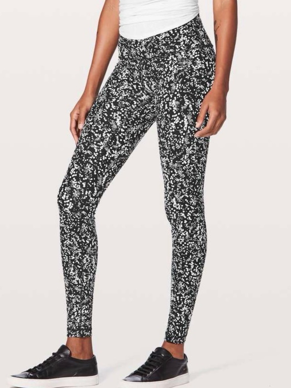 Lululemon Wunder Under Super Hi-Rise 28” Chirasu Black Leggings Size 4